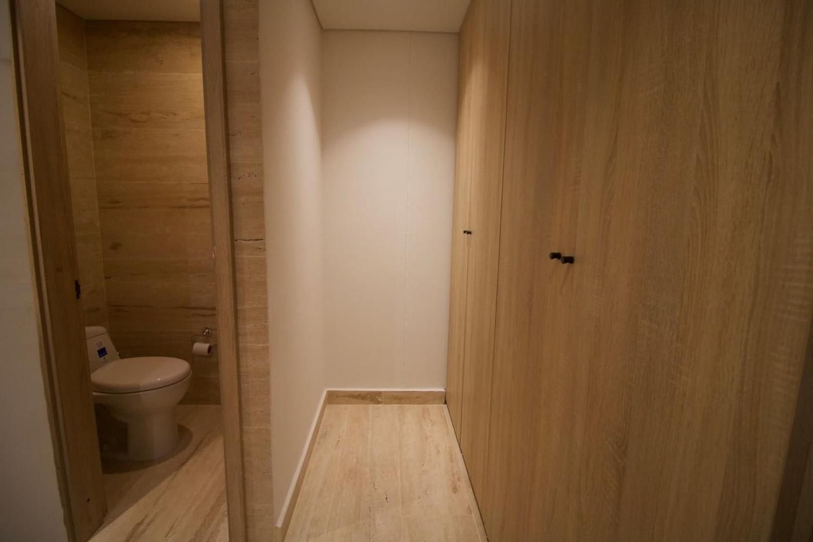 Spectacular 3br - Private Jacuzzi - Downtown Gem *