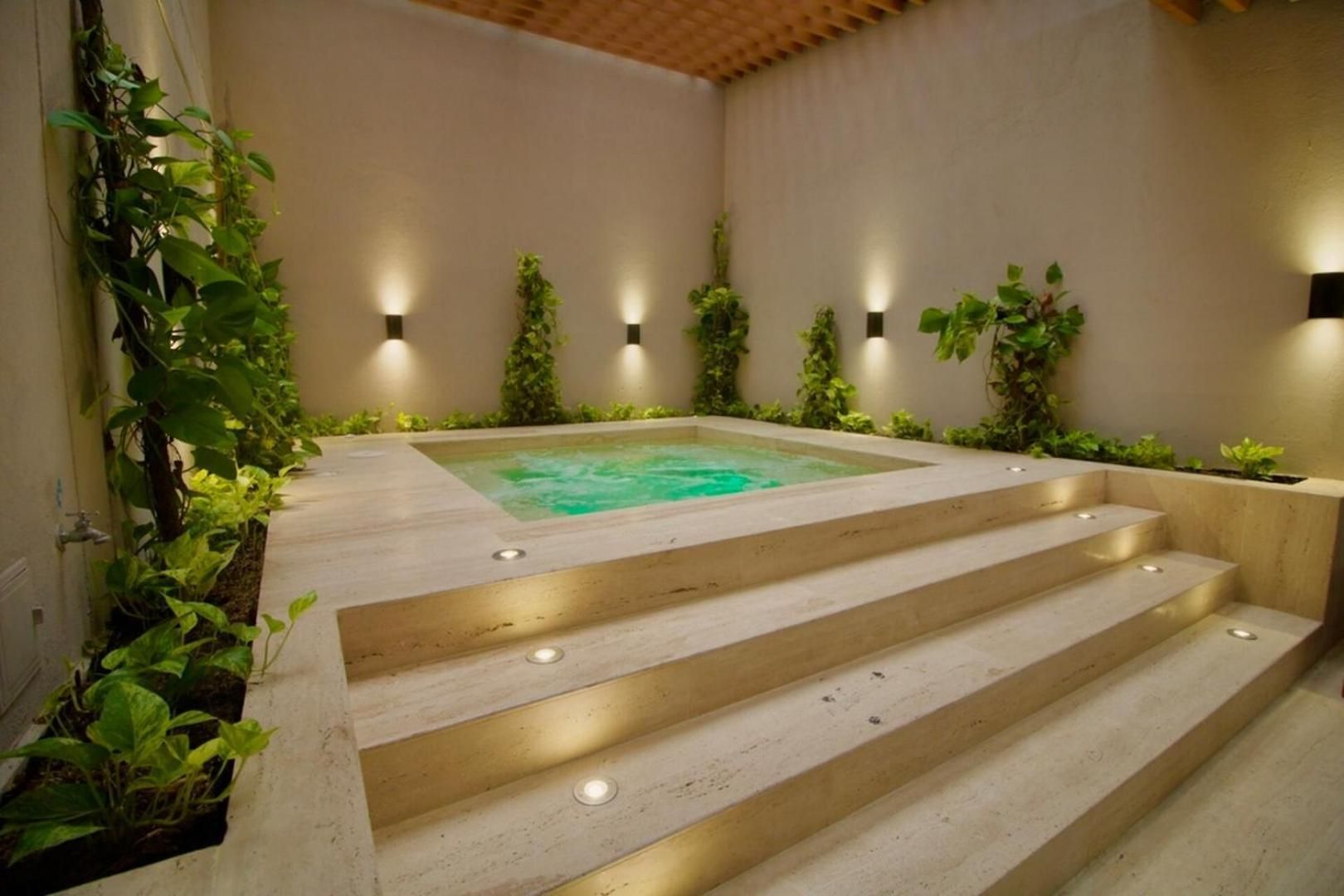 Spectacular 3br - Private Jacuzzi - Downtown Gem