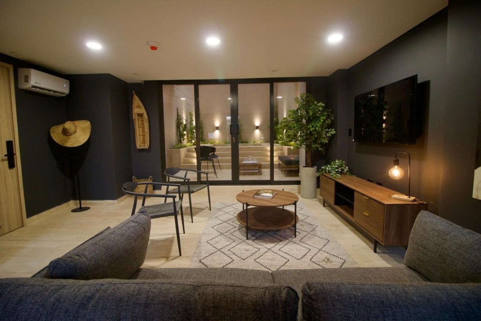 Spectacular 3br - Private Jacuzzi - Downtown Gem Apartamento