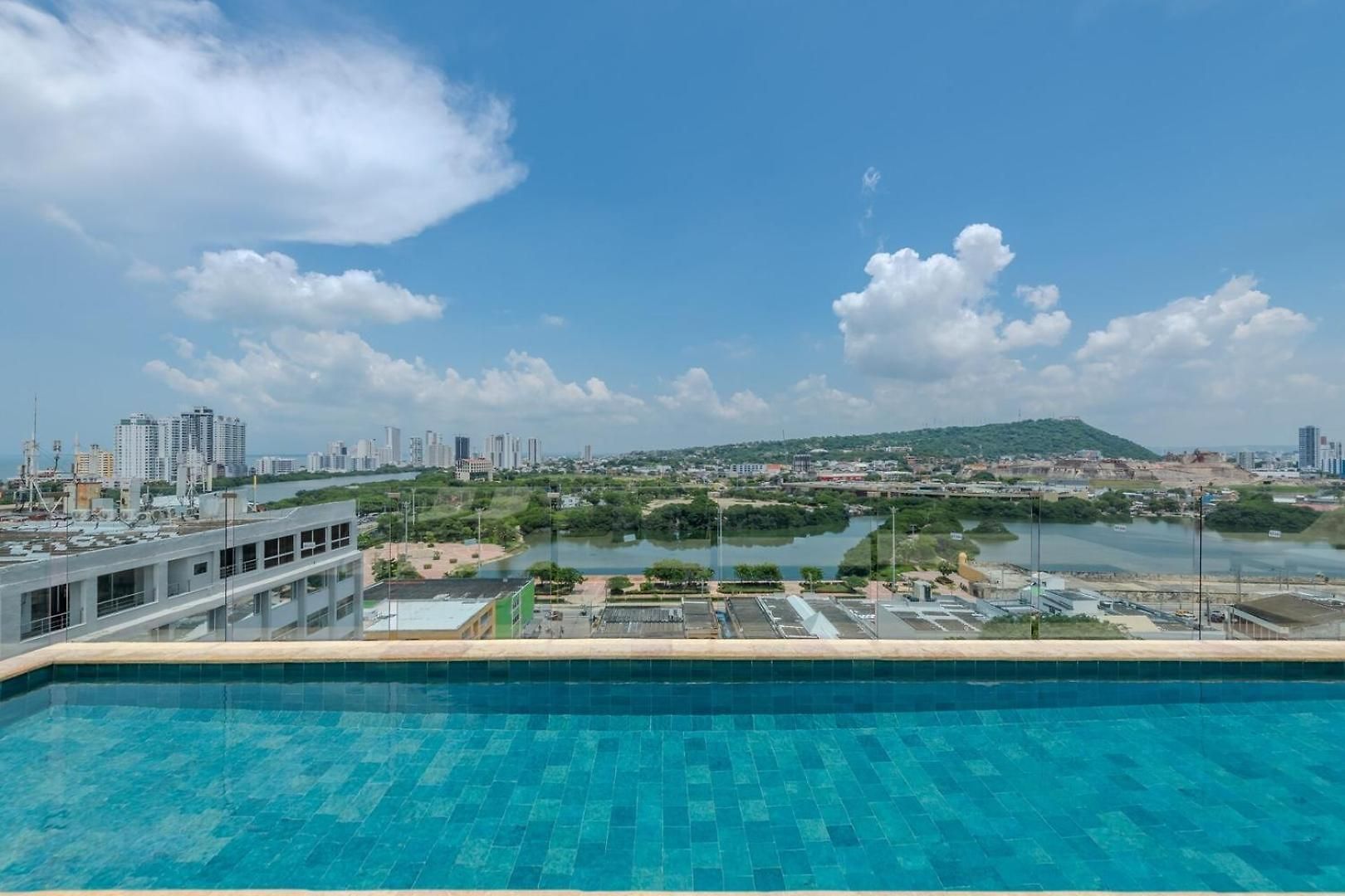 Spectacular 3br - Private Jacuzzi - Downtown Gem Apartamento Cartagena