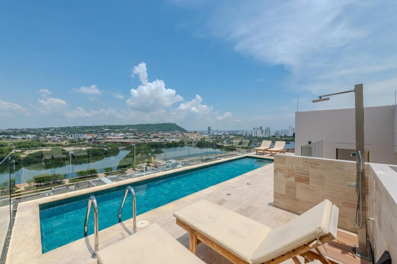 Spectacular 3br - Private Jacuzzi - Downtown Gem * Cartagena