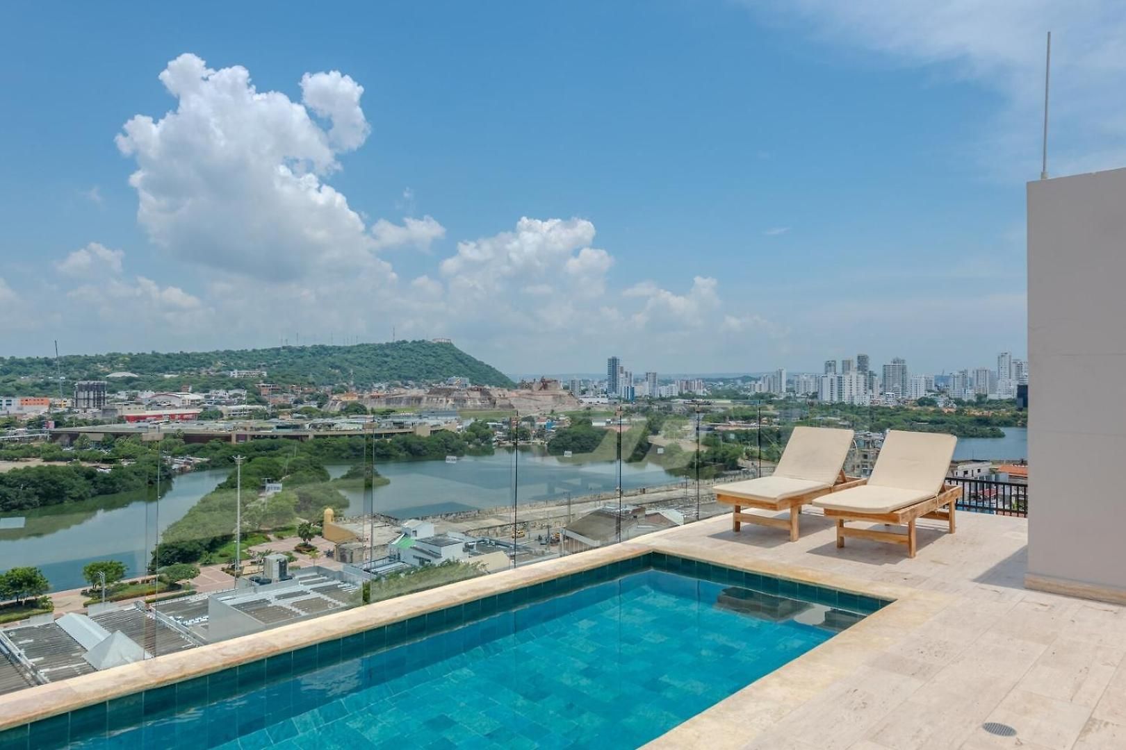 Apartamento Spectacular 3br - Private Jacuzzi - Downtown Gem *