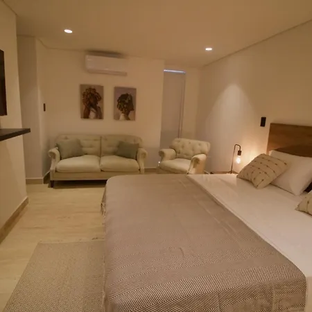 Spectacular 3br - Private Jacuzzi - Downtown Gem Apartamento *