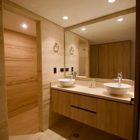 Apartamento Spectacular 3br - Private Jacuzzi - Downtown Gem *