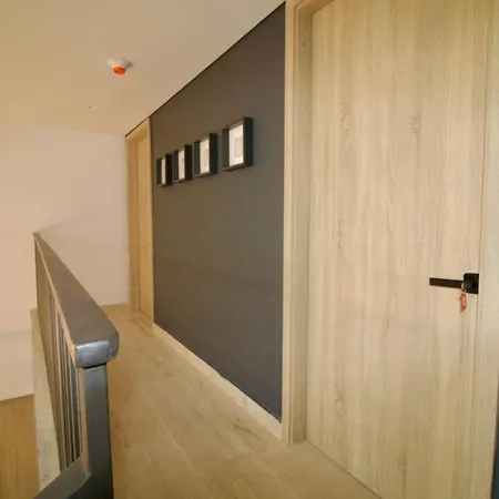 Spectacular 3br - Private Jacuzzi - Downtown Gem